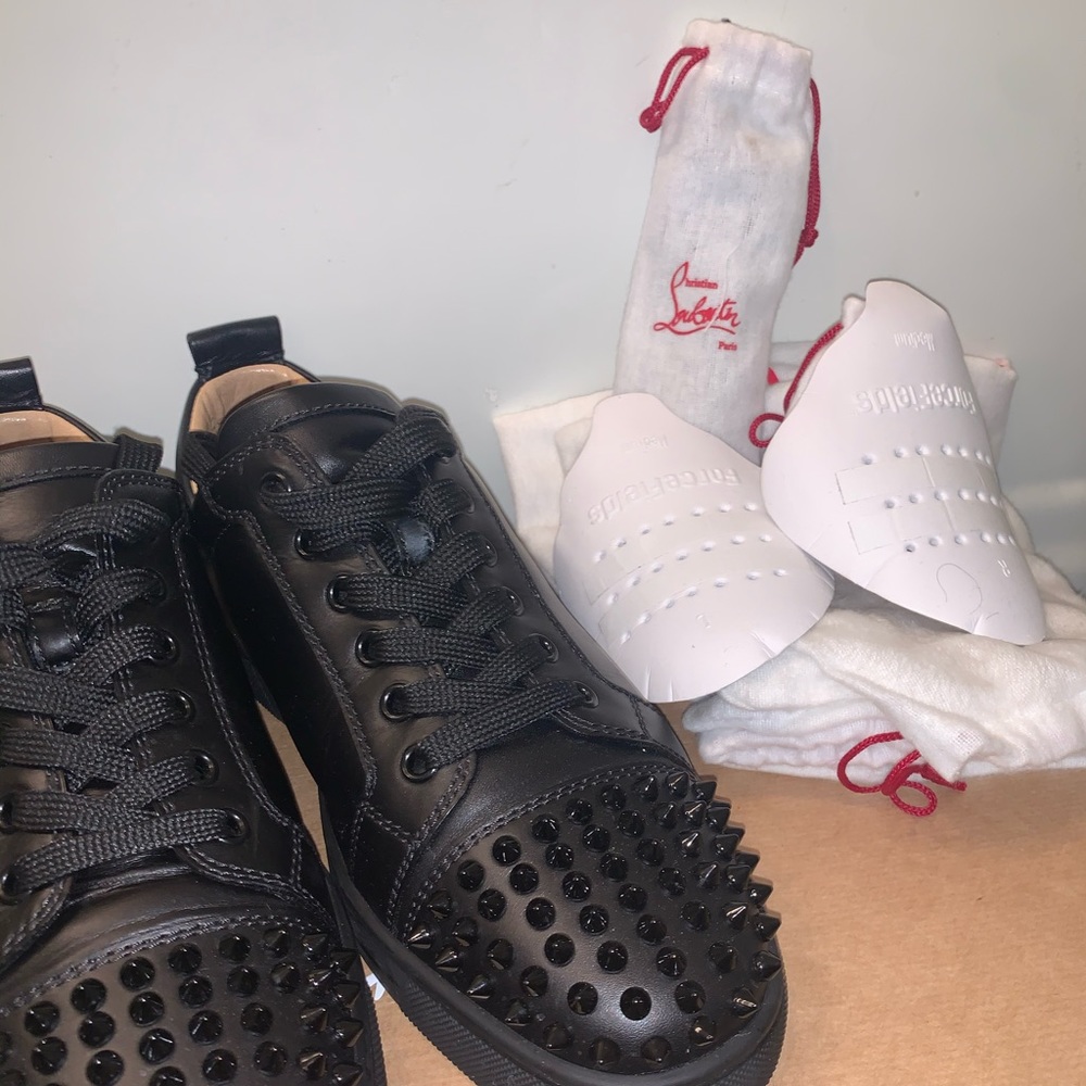 Christian loubitons Louis Junior spikes